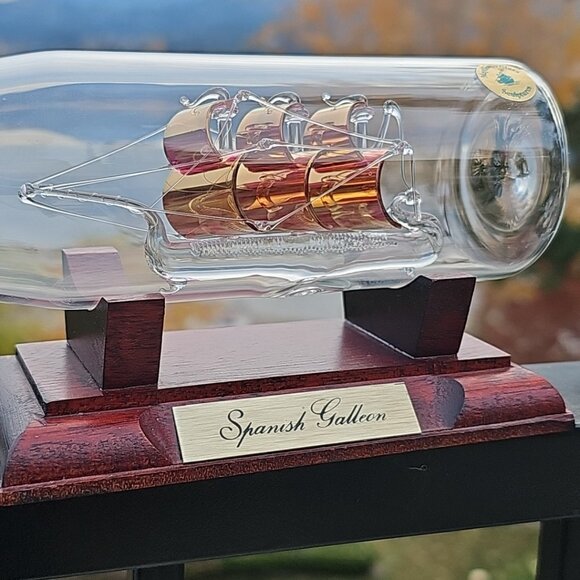 Mayflower Glass Sculptures Gilded Ship in a Bottle - Spanish Galleon - In Box - Picture 2 of 16